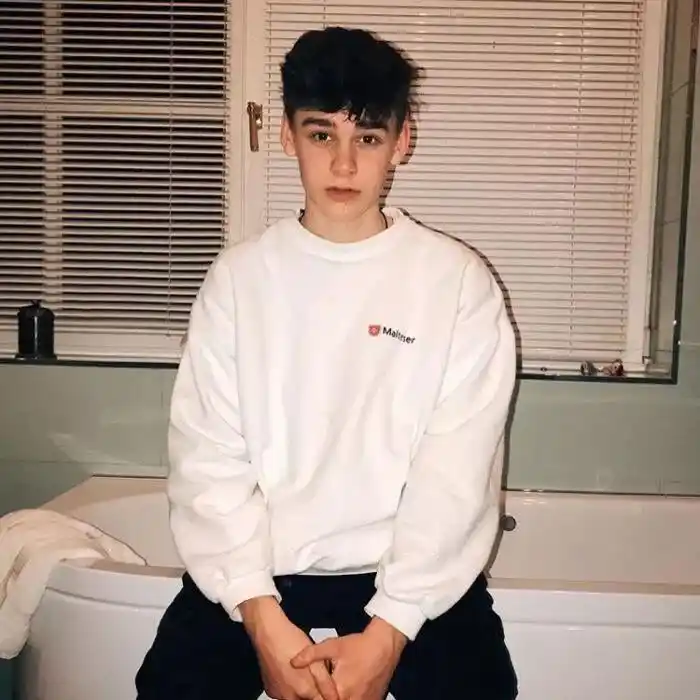 6686体育签约作者千山暮雪