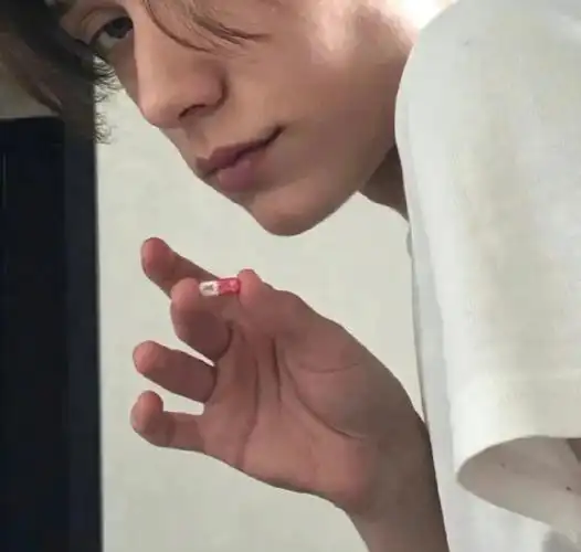 6686体育金牌作者Zachary