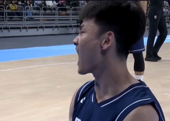 广东赢球重要功臣！徐杰&王睿泽合砍56分14抢篮板6助攻