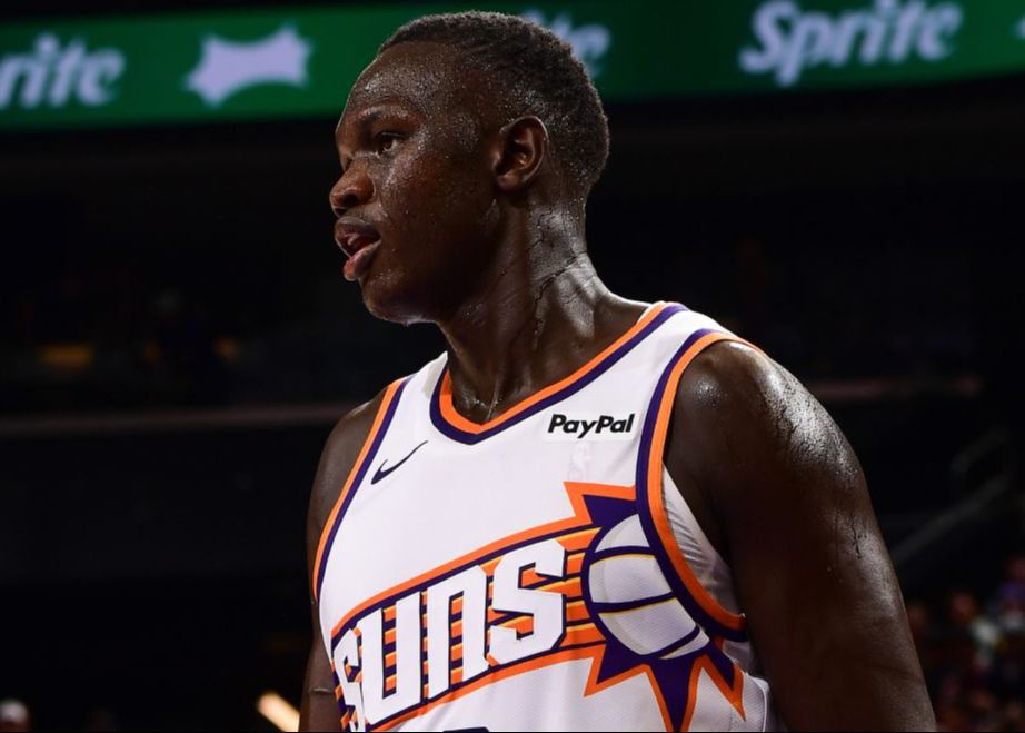 表现一般！马鲁阿奇5中2得到9分4抢篮板2助攻