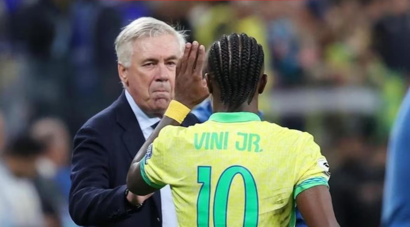 维尼修斯：在安帅带领下我们正不断前进，到世杯赛时不容有失